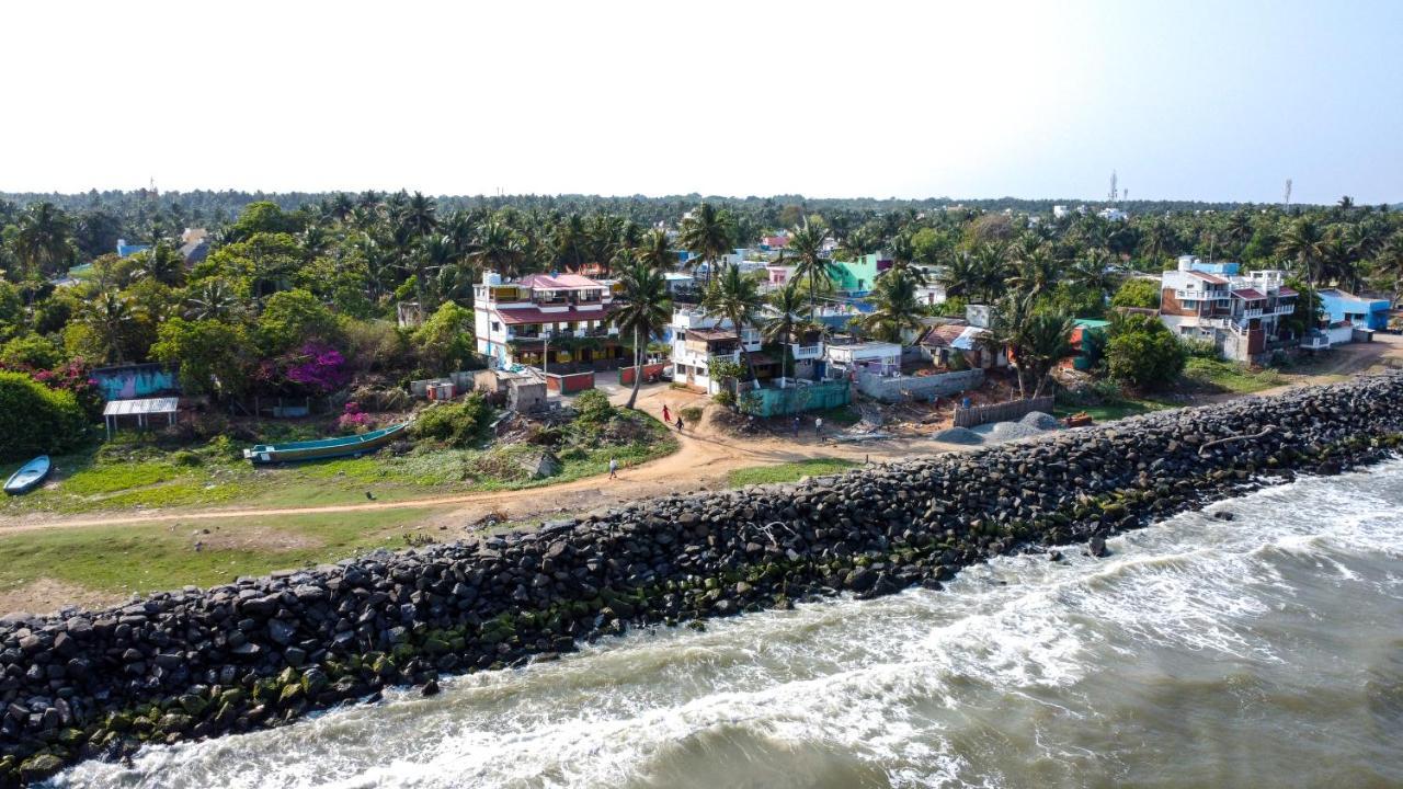 Mermaid Island Beach Resorts ポンディシェリ エクステリア 写真